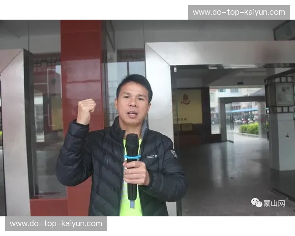 伯纳乌的倒戈:当足球精灵用笑容征服了整座马德里 伯纳乌的倒戈:当足球精灵用笑容征服了整座马德里